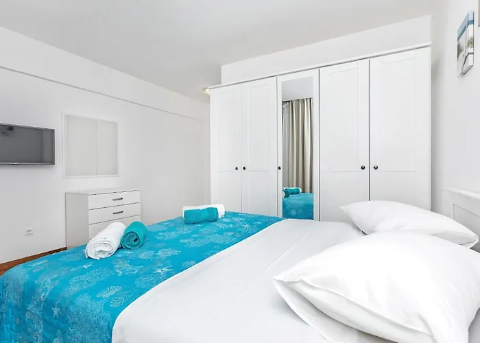 Casa vacanze Infinite Mit Schwimmbad Und Meerblick By Interhome Makarska