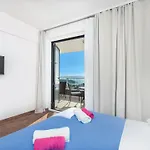 Infinite Mit Schwimmbad Und Meerblick By Interhome