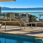 בית נופש Infinite Mit Schwimmbad Und Meerblick By Interhome