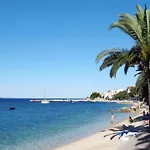 Infinite Mit Schwimmbad Und Meerblick By Interhome * マカルスカ