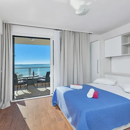 度假居 Infinite Mit Schwimmbad Und Meerblick By Interhome *