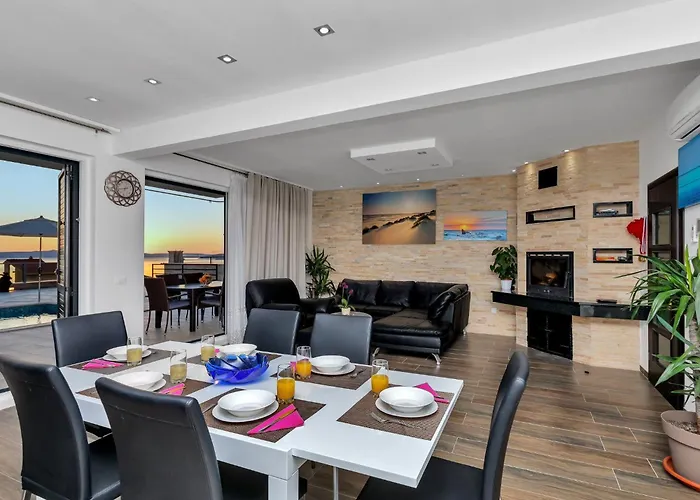 Infinite Mit Schwimmbad Und Meerblick By Interhome Holiday home *