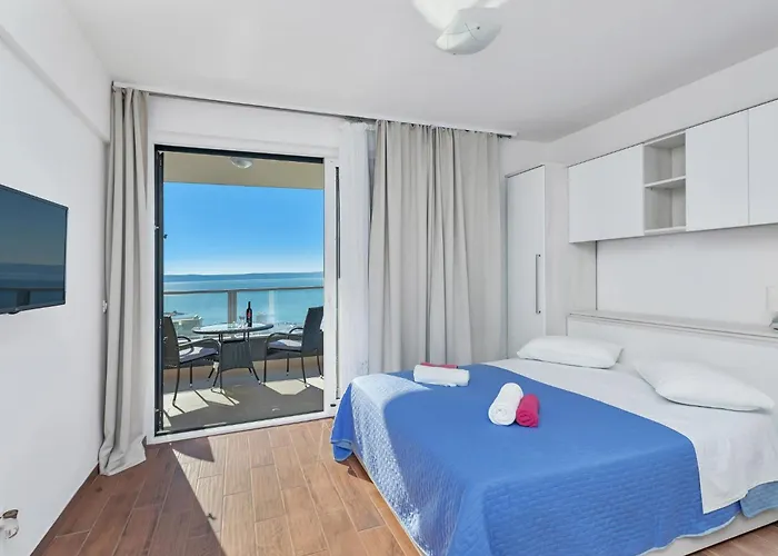 Vakantiehuis Infinite Mit Schwimmbad Und Meerblick By Interhome *