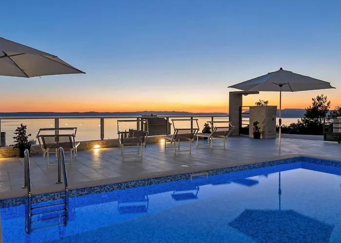 Vakantiehuis Infinite Mit Schwimmbad Und Meerblick By Interhome Makarska