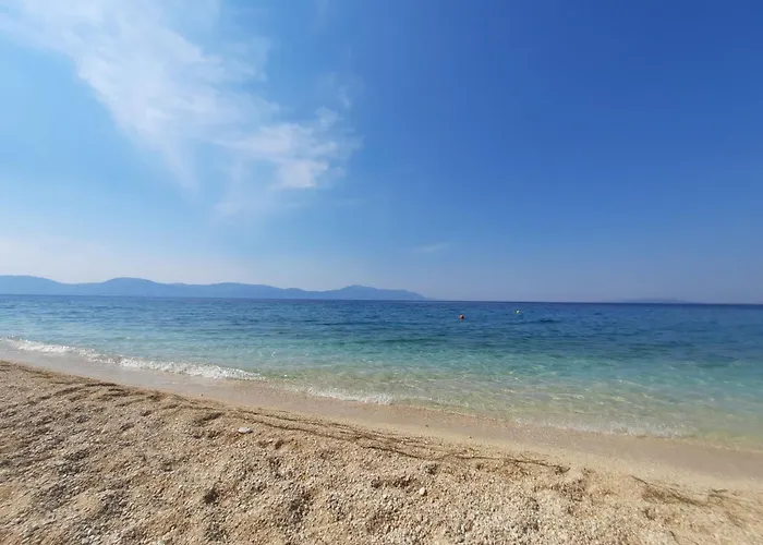 Vakantiehuis Infinite Mit Schwimmbad Und Meerblick By Interhome Makarska