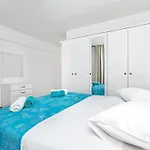 Holiday home Infinite Mit Schwimmbad Und Meerblick By Interhome Makarska